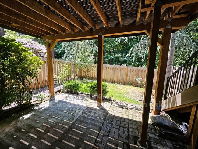 Building Photo - 13135 SW Raptor Pl