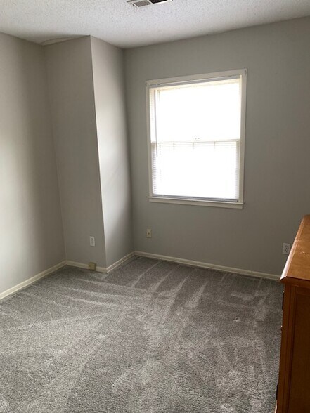 Bedroom 3 - 3219 Regents Park Ln