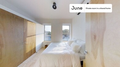 Building Photo - Room in Shared 2 bed/2 bath home