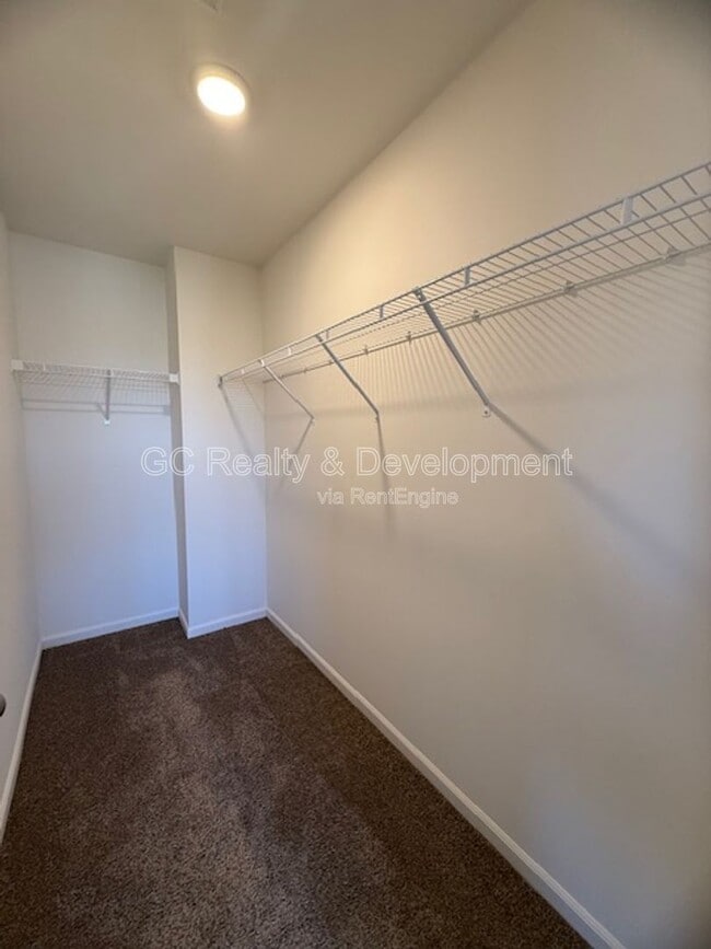 Building Photo - 2372 Upland Rd