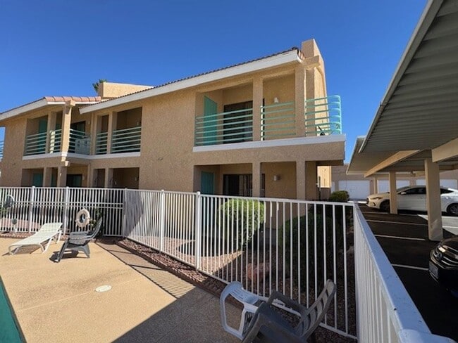 Building Photo - 2Br 2Ba Condo McCormick area w/Garage, Pool