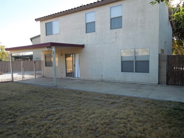 Building Photo - 2017 N 128th Dr