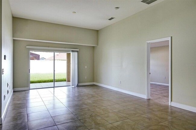 Building Photo - 2709 Lucas Lakes Ln