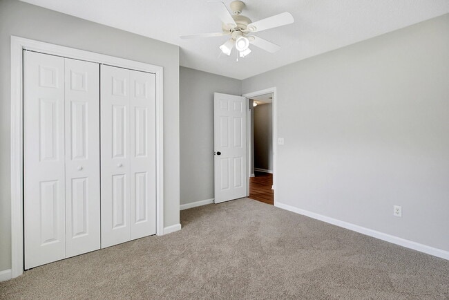Building Photo - 75 Rock Mill Ct