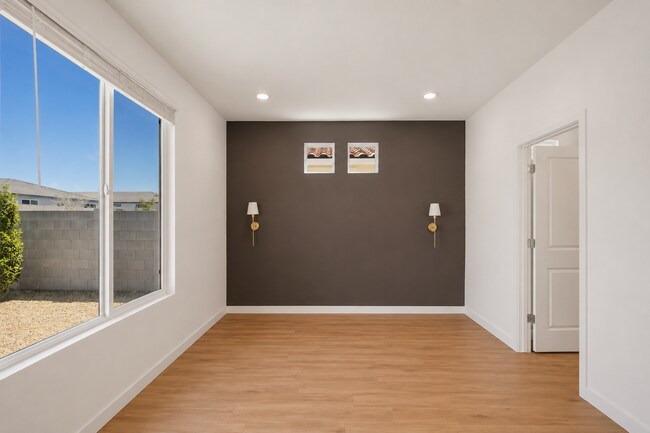 Building Photo - 18128 W Soft Wind Dr