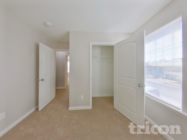 Building Photo - 1551 Peabody Court