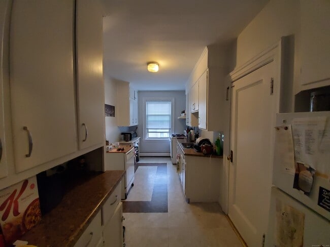 Building Photo - 211 Fountain St