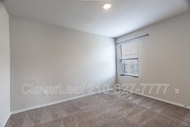 Building Photo - 547 Filibusters Trail