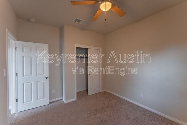 Building Photo - 113 Caney Cv