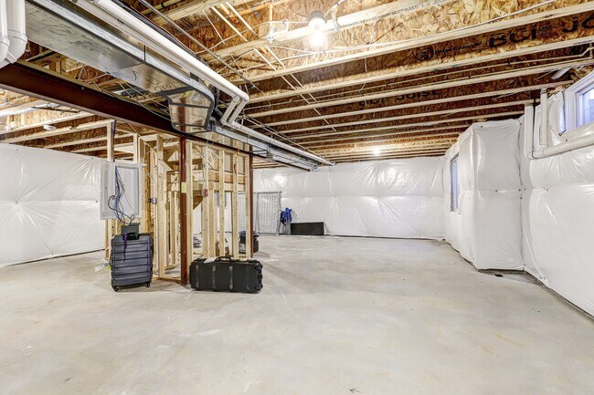 Building Photo - 9307 Drumman Dr