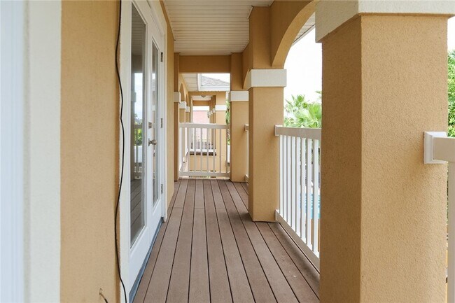 Building Photo - 15433 Cruiser St