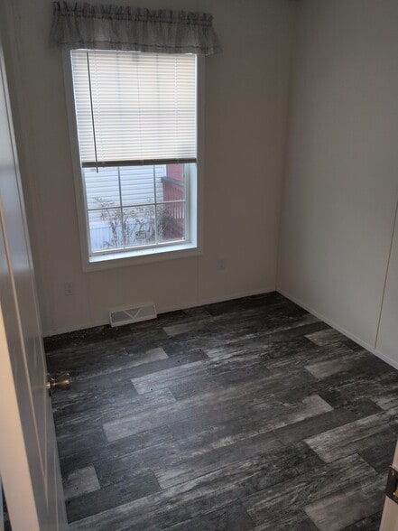 Building Photo - 55 Beverly Ln