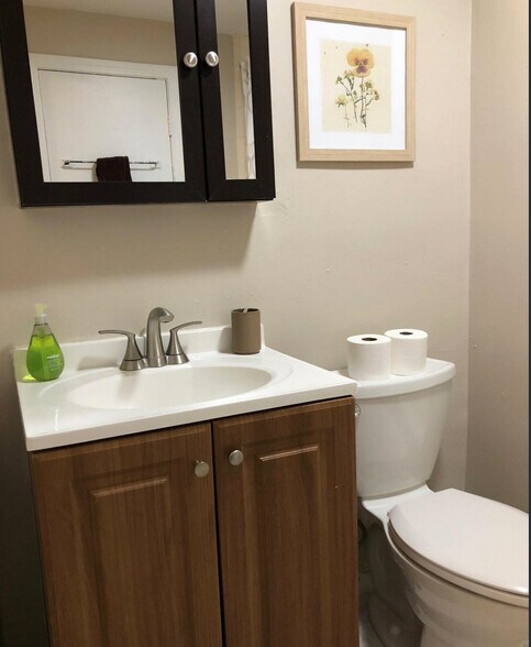 Building Photo - 423 Shawmut Ave