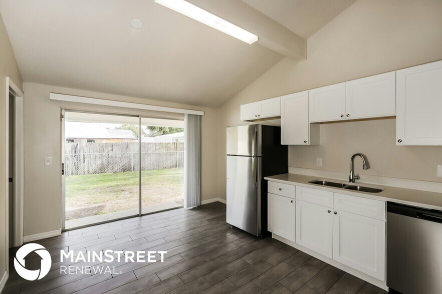Building Photo - 1205 Windy Hill Dr