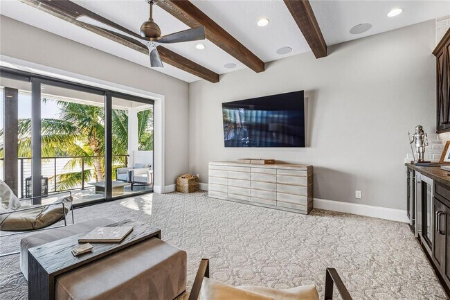 Building Photo - 459 20th Ave