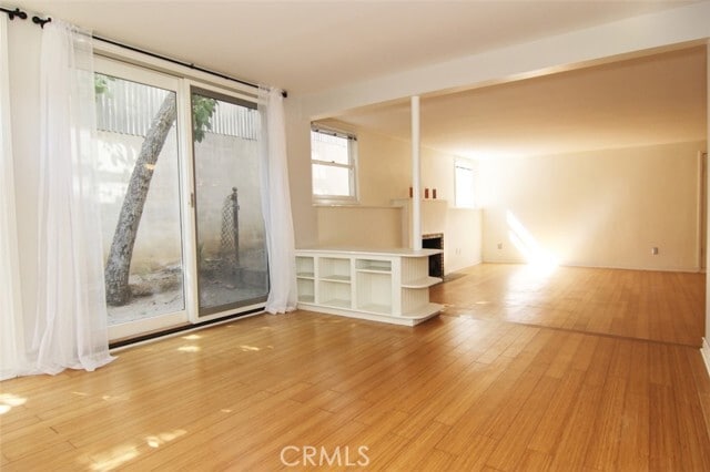 Building Photo - 244 Spencer St