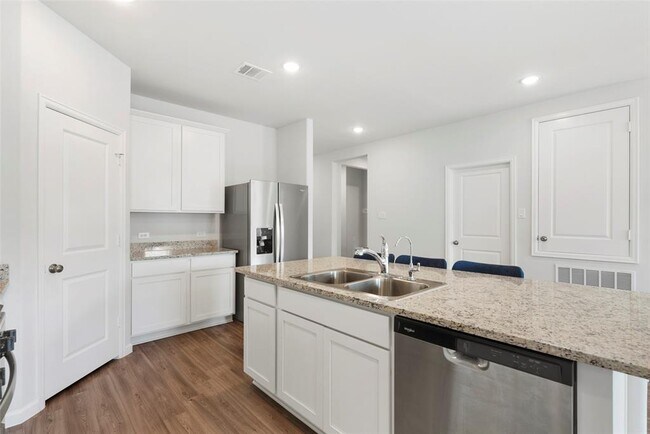 Building Photo - 5815 Jade Crest Ct