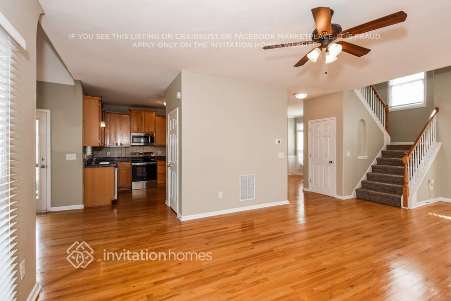 Building Photo - 2026 Castlemaine Cir