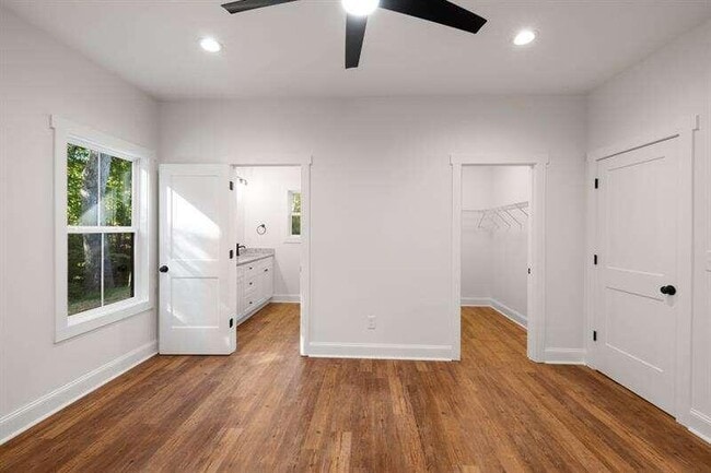 Building Photo - 2275 Hwy 19 N