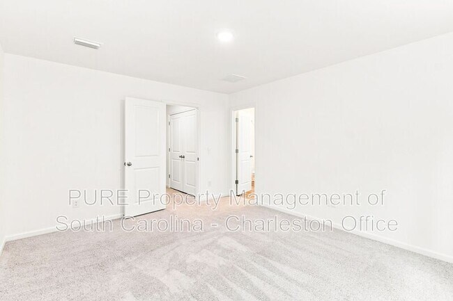Building Photo - 1305 Scarlett Maple St