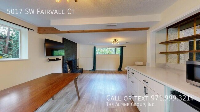 Building Photo - 5017 SW Fairvale Ct