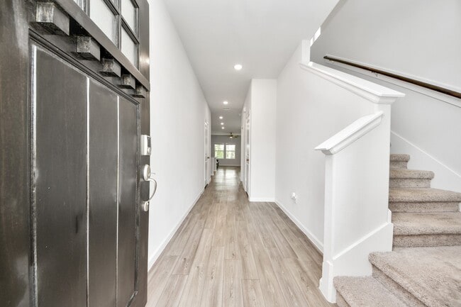Building Photo - 68 Valiant Ridge Trail