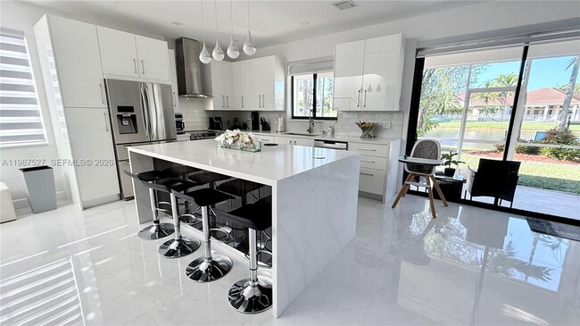 Building Photo - 1392 Canary Island Dr