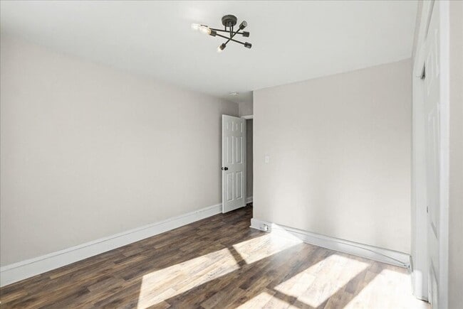 Building Photo - 515 Harrison Ave