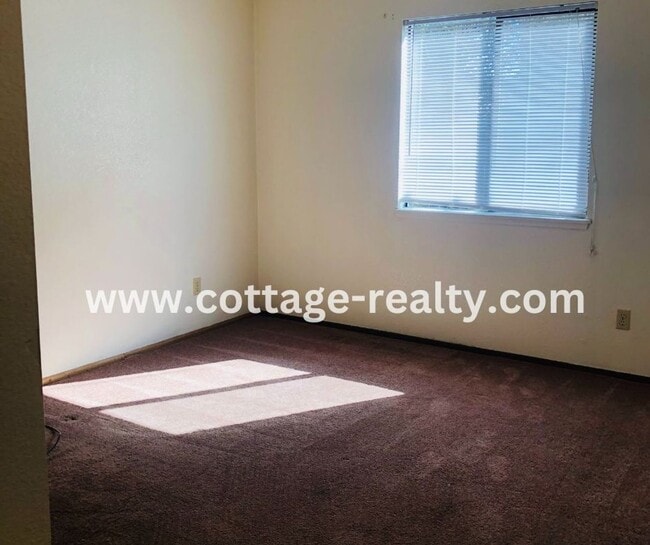 Building Photo - 1431 Larissa Cir