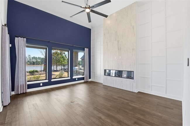 Building Photo - 15314 Viviente Dr