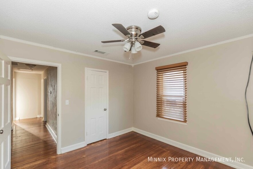 Building Photo - 3001 S Monroe St