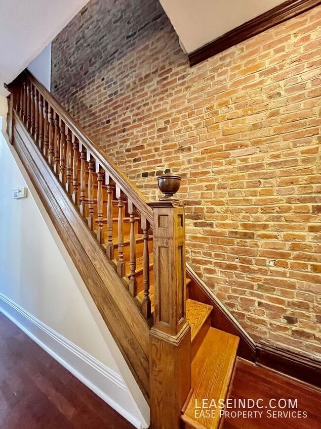 Building Photo - 20 Randolph Pl NW