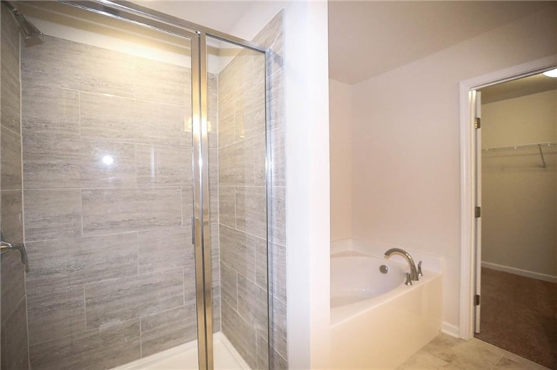 Building Photo - 327 Cashes Ct