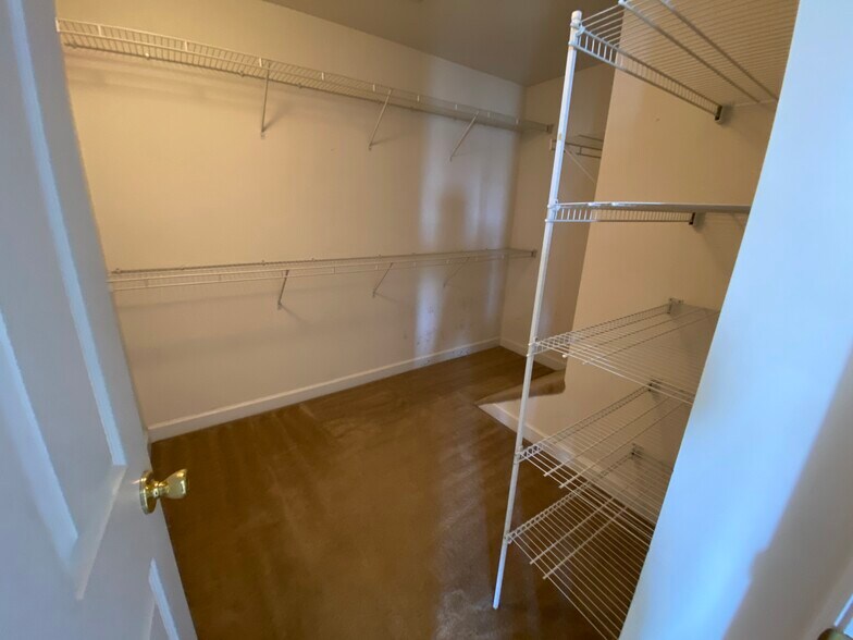 Building Photo - 13612 Venturi Ln