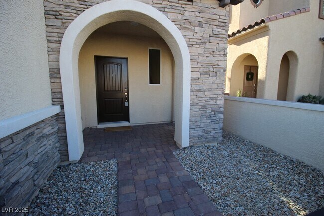 Building Photo - 8085 Skye Roar Ct