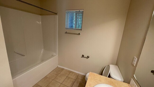 Building Photo - 2 Story Home in Clearwood Community