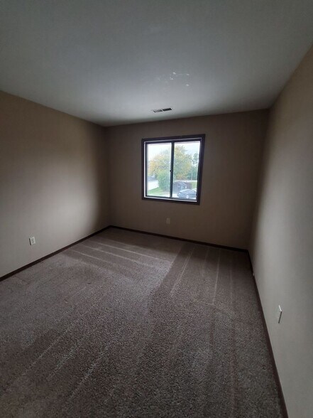 Building Photo - 7625 W Donna Ct