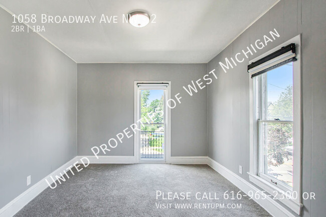 Building Photo - Available Now | 2 Bedroom 1 Bathroom in th...