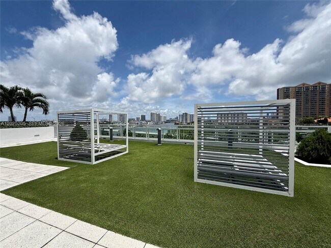 Building Photo - 400 Sunny Isles Blvd