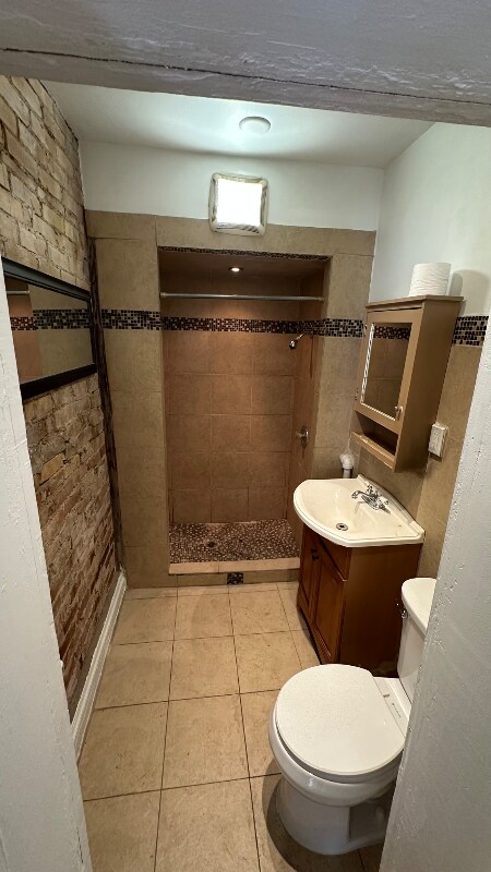 Building Photo - 341 Stanton Ave