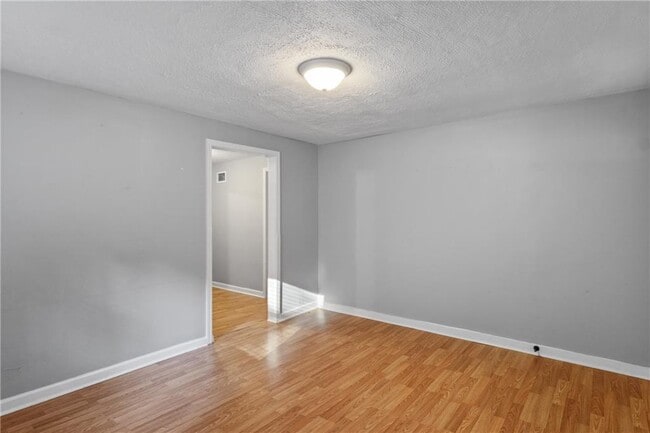 Building Photo - 562 Patillo Rd