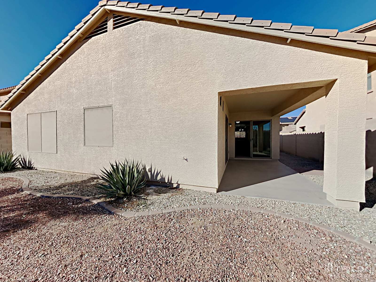 Building Photo - 44181 W Lindgren Dr