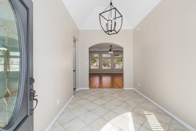 Building Photo - 8015 Sports Haven Dr