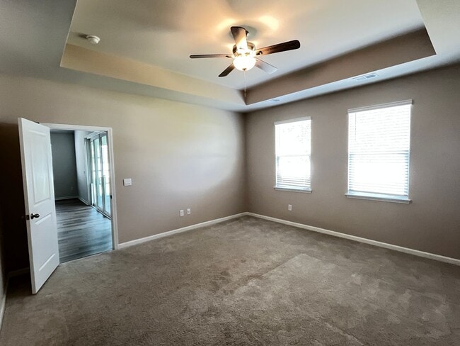 Building Photo - 1016 Chester Gln Ct