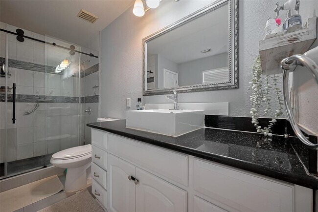 Building Photo - 15214 Mission Forest Dr