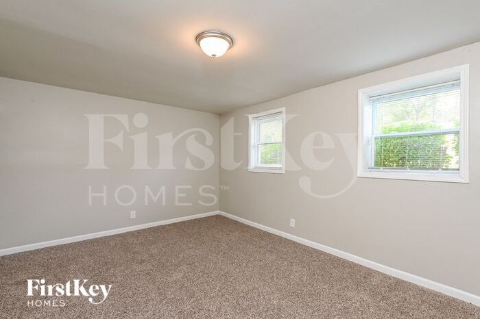 Building Photo - 1475 Greenwillow Dr