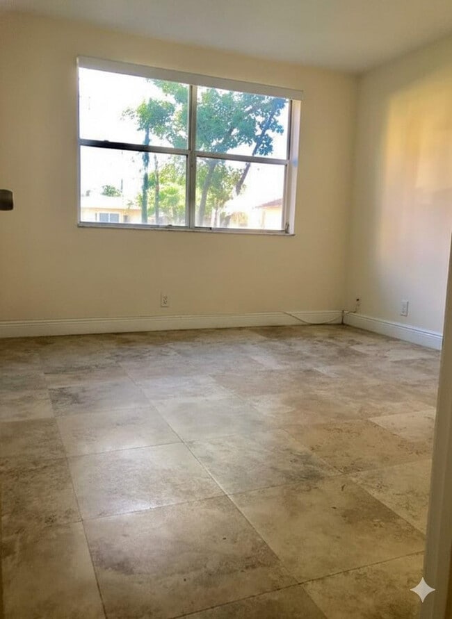 Building Photo - 8721 Wiles Rd