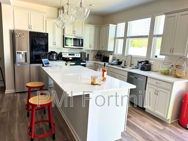 Building Photo - 8027 Overmeadow Ln