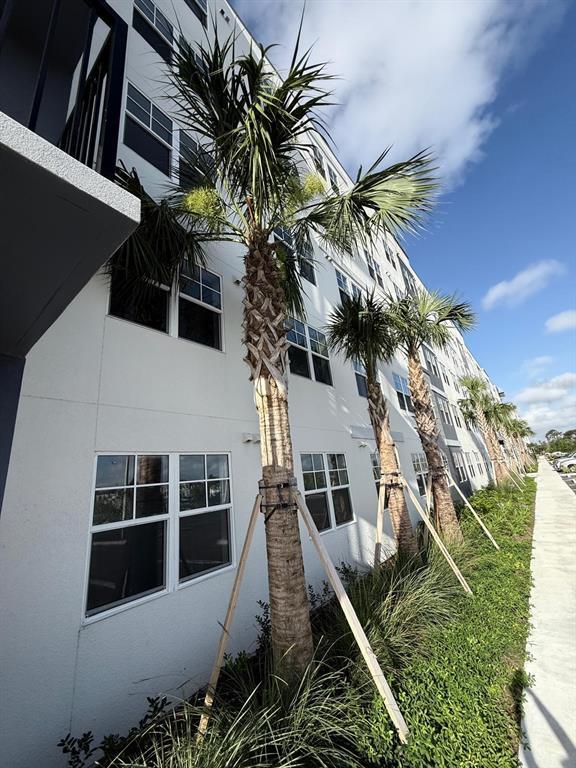 Building Photo - 5579 Pga Blvd