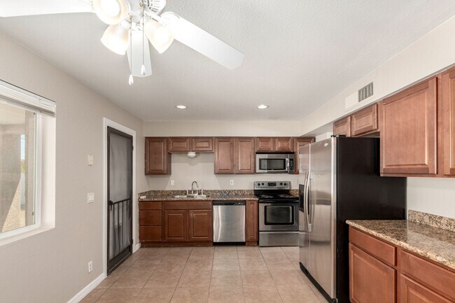 Building Photo - 3-Bedroom, 2-Bath Home with Spacious Backy...